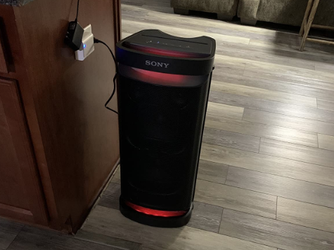 Sony SRS-XP700 party speaker with built-in lights